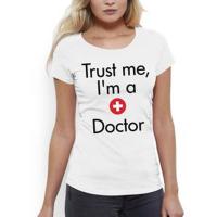 Трикотажная женская футболка. Trust me, I'm a Doctor.